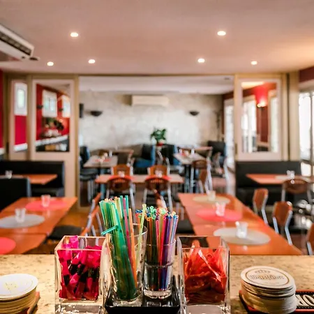 De L'europe Hostel